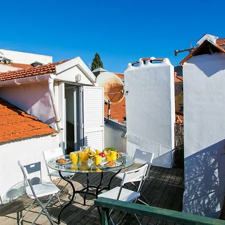 아파트 Sunny Terrace Bairro Alto By Altido 리스본