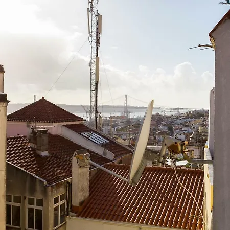 Sunny Terrace Bairro Alto By Altido 아파트 리스본